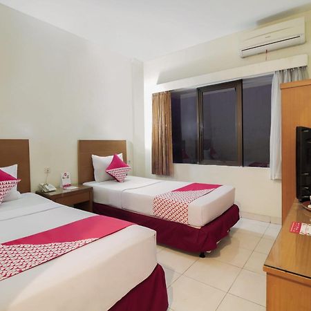 Capital O Galaxy Inn Bandung Luaran gambar