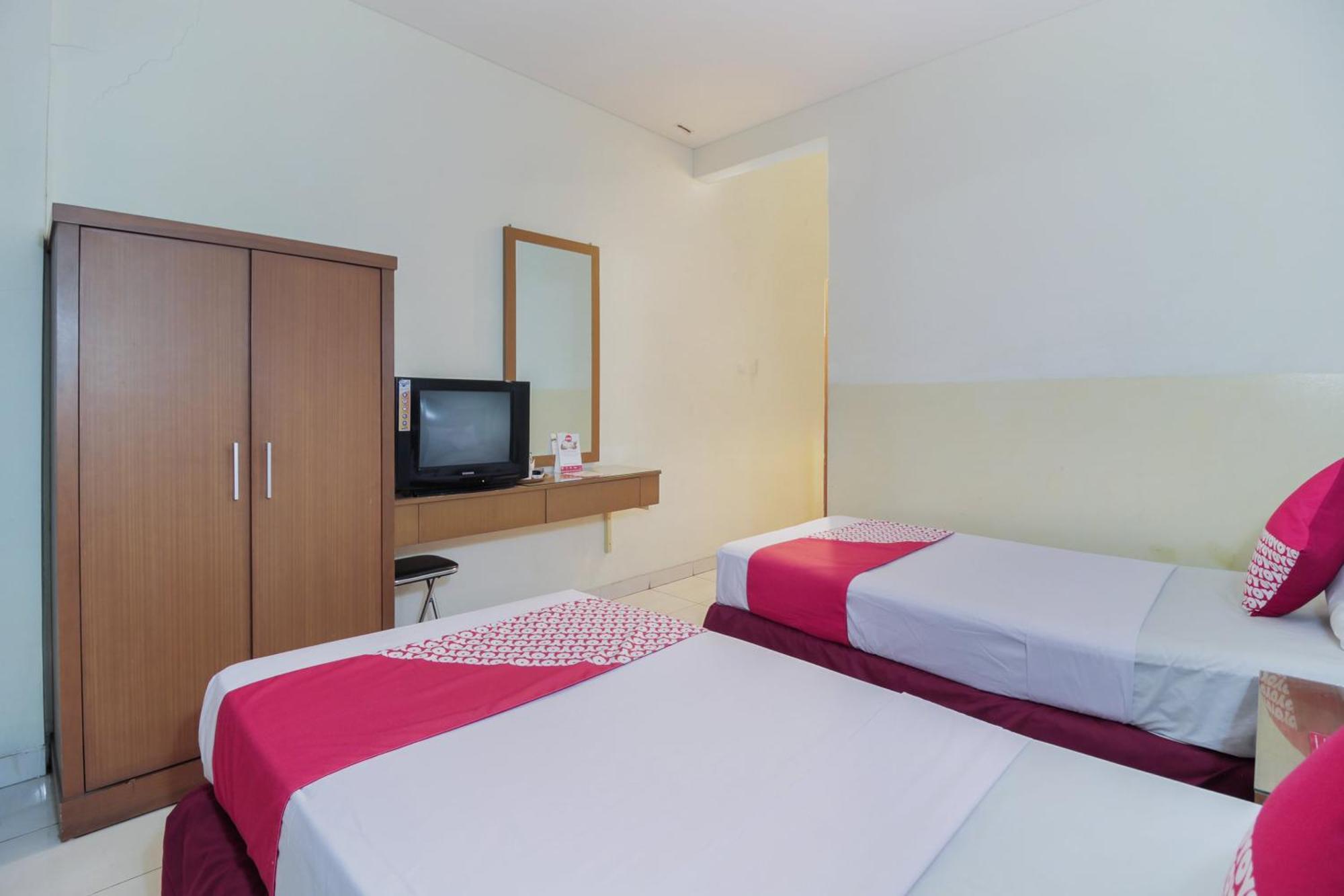 Capital O Galaxy Inn Bandung Luaran gambar