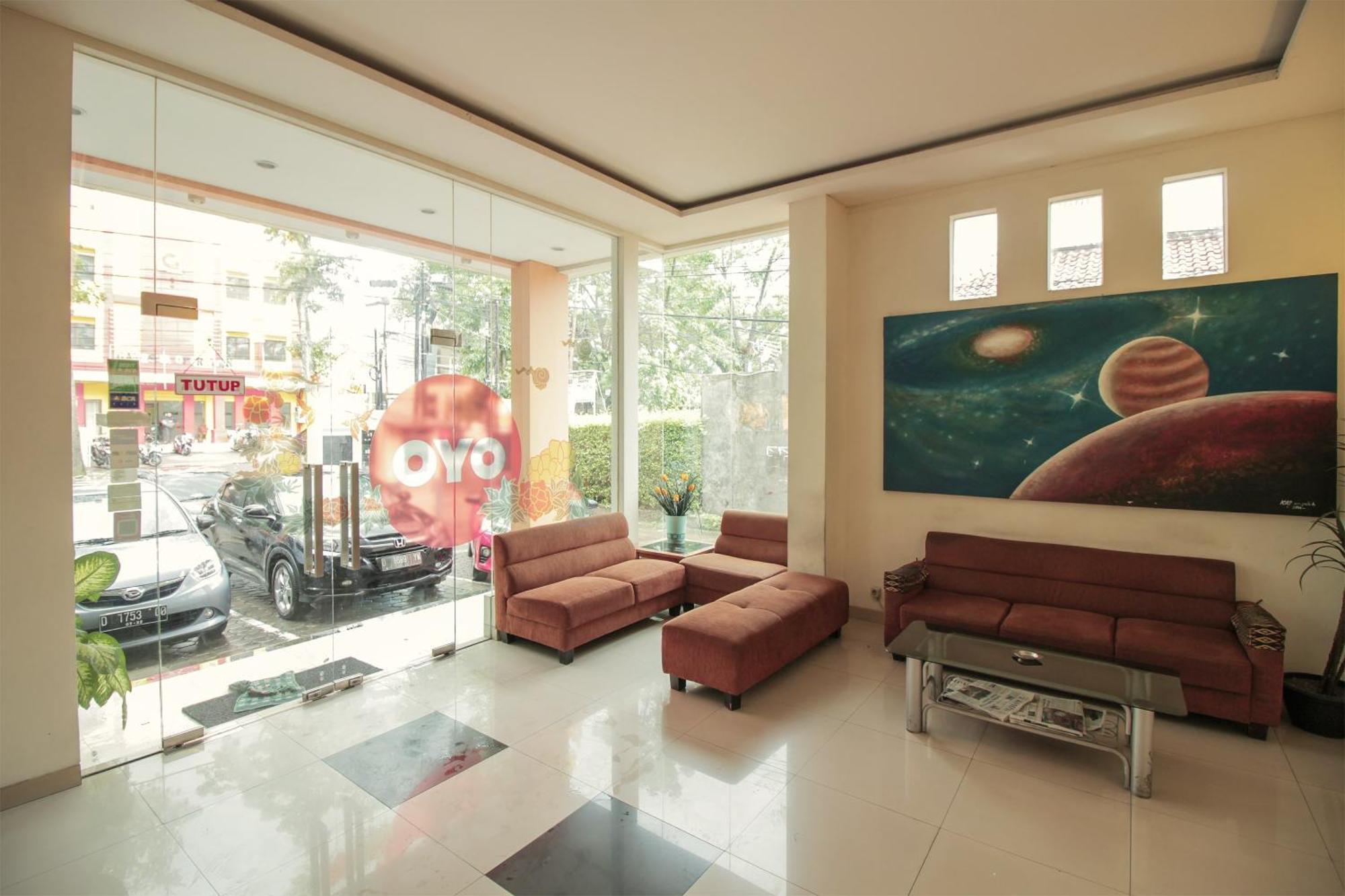 Capital O Galaxy Inn Bandung Luaran gambar