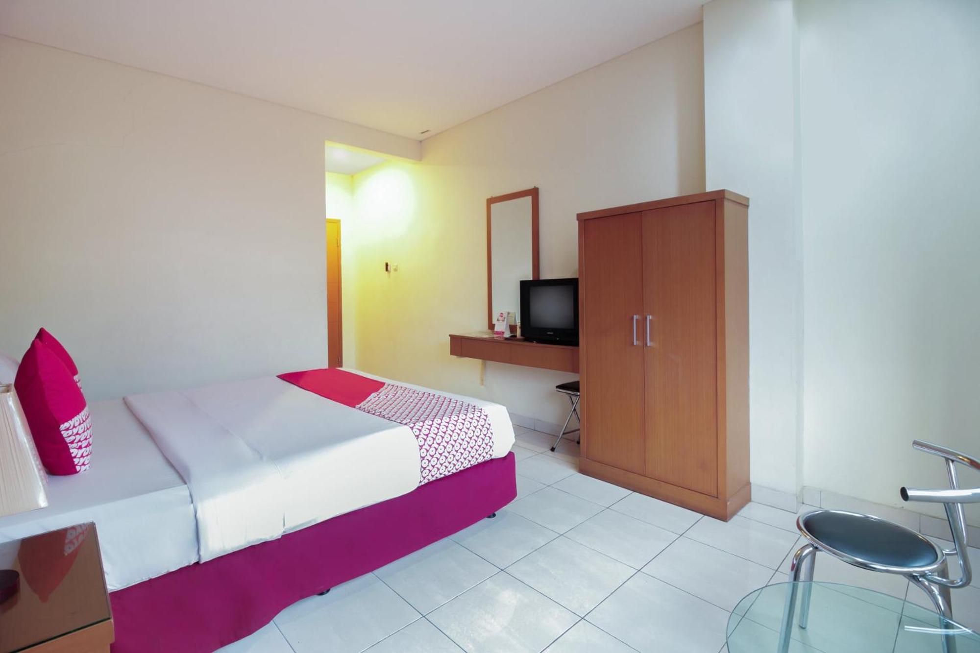 Capital O Galaxy Inn Bandung Luaran gambar